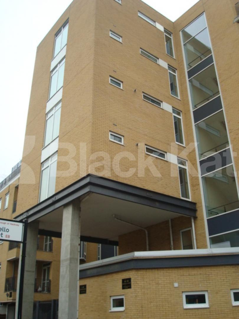 			NEW INSTRUCTION!!, 2 Bedroom, 1 bath, 1 reception Apartment			 Martello Street, London Fields